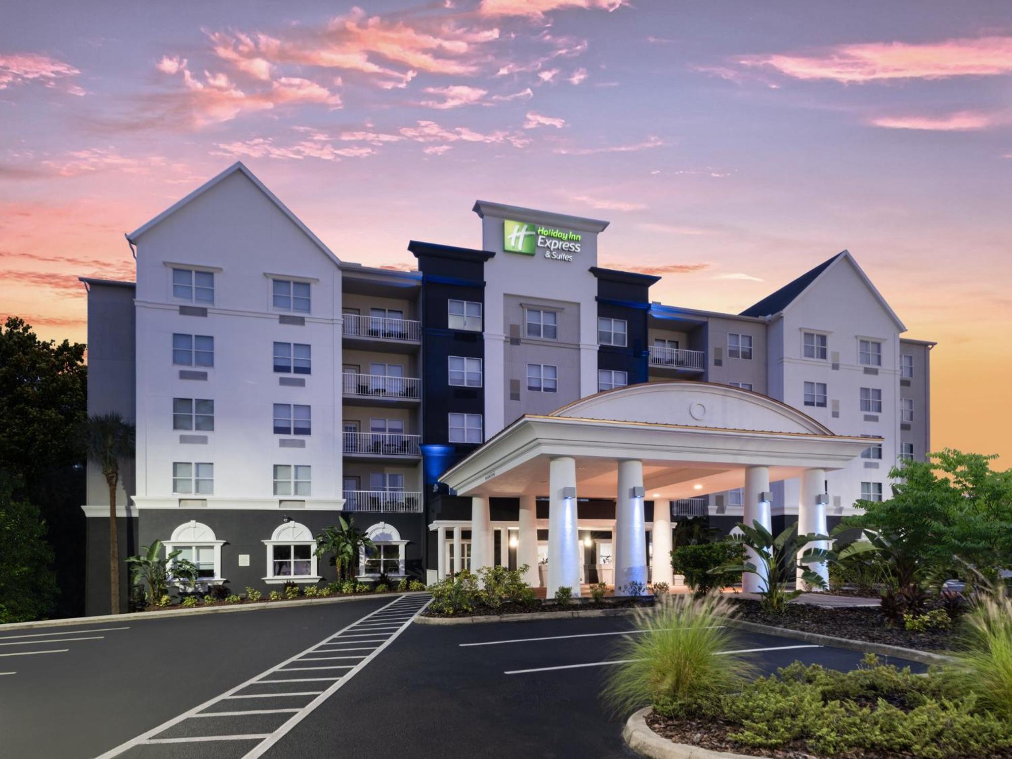 Hotel Holiday Express & North I-4 By Ihg